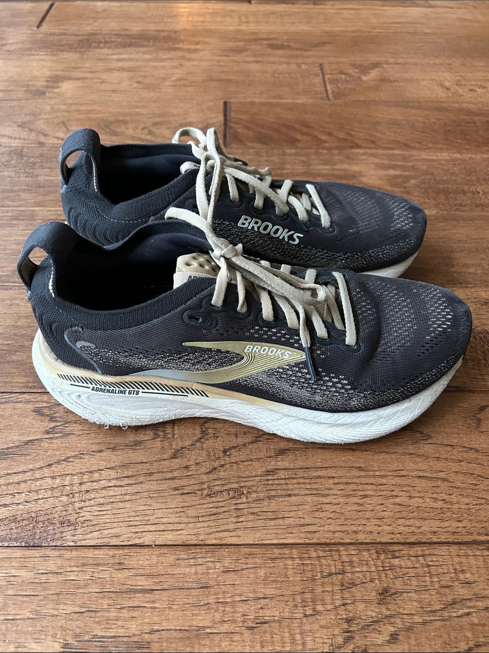 Brooks Adrenaline GTS 25 Cushioned Running Shoes Black Tan Mens Size 7.5